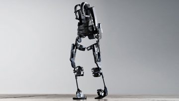 maxresdefault 3 Kas Güçsüzlüğü Olan Hastalarda Exoskeleton Teknolojisi